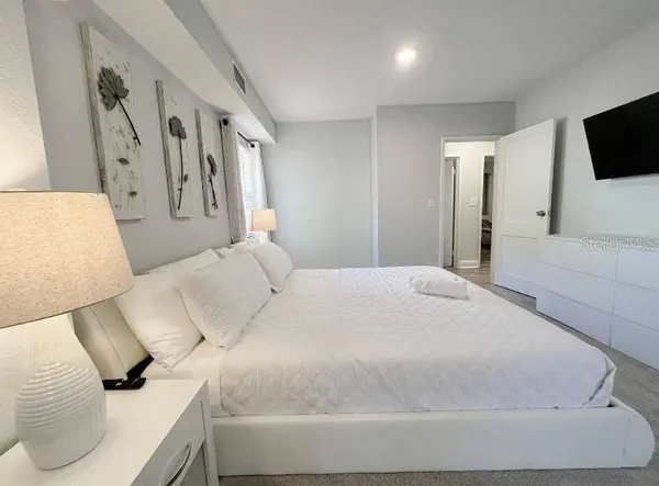 1504 E MCBERRY ST, Tampa, FL 33610