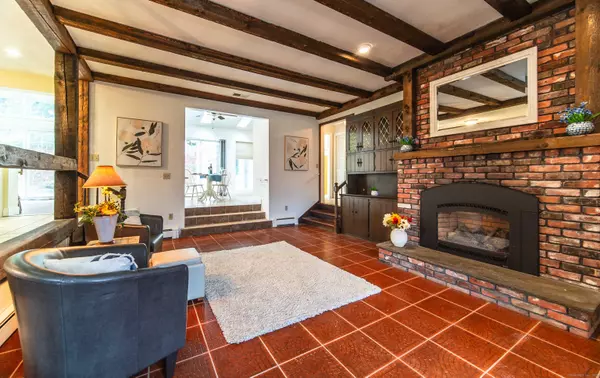 39 Lorelei Circle, Middletown, CT 06457