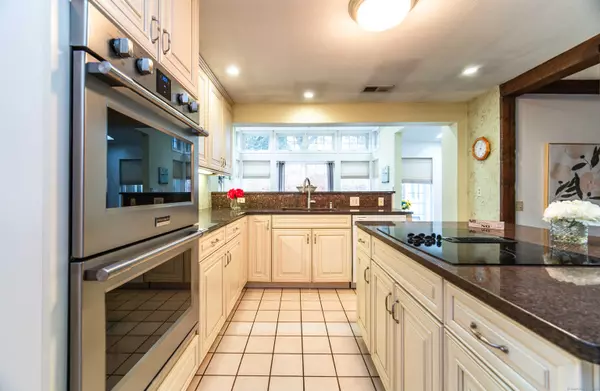 39 Lorelei Circle, Middletown, CT 06457