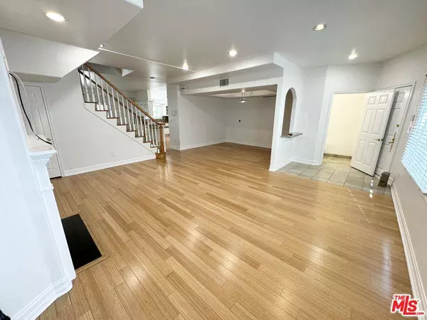 1910 Manning Ave #6A, Los Angeles, CA 90025