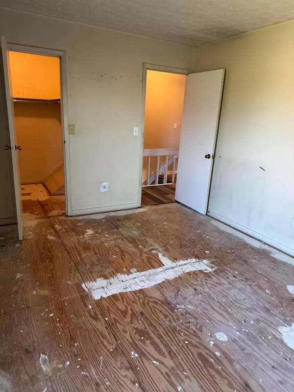 2434 Ravenel Drive #C, Columbus, OH 43209