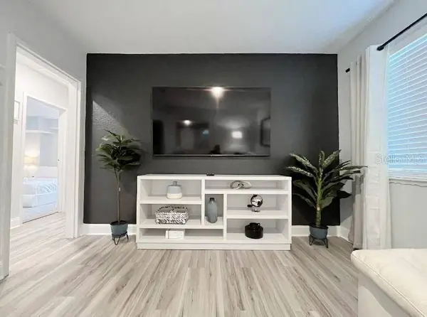 1504 E MCBERRY ST, Tampa, FL 33610