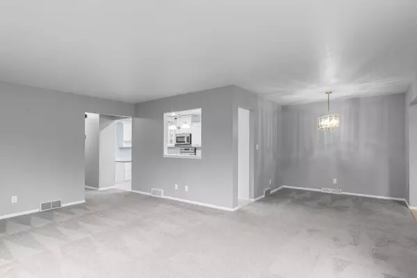 6421 W Dodge Pl, Milwaukee, WI 53220