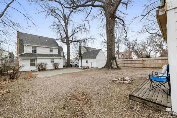 1837 Anderson AVE, Manhattan, KS 66502