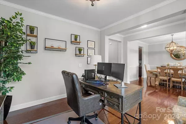 5314 Auburn Hill LN, Charlotte, NC 28269