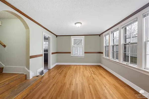 1837 Anderson AVE, Manhattan, KS 66502