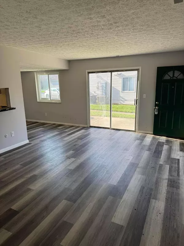 2434 Ravenel Drive #C, Columbus, OH 43209