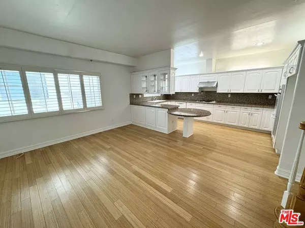 1910 Manning Ave #6A, Los Angeles, CA 90025