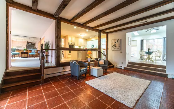 39 Lorelei Circle, Middletown, CT 06457