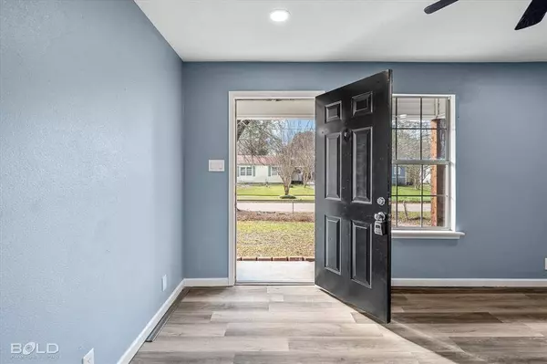 2742 Lakehurst Avenue, Shreveport, LA 71108