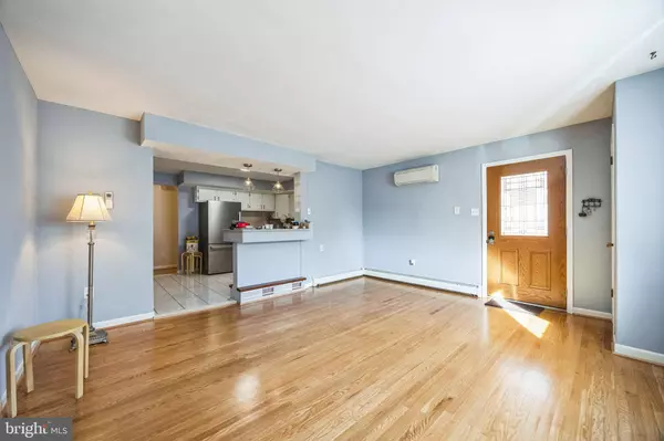 7820 FRONTENAC ST, Philadelphia, PA 19111