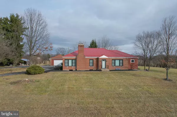 1925 PAYNES FORD RD, Martinsburg, WV 25405