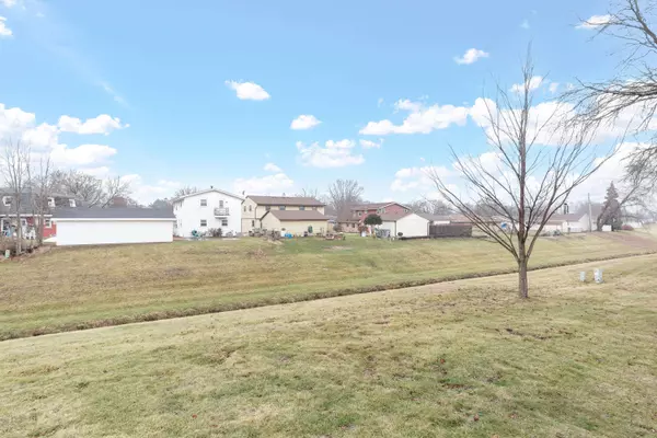 6421 W Dodge Pl, Milwaukee, WI 53220