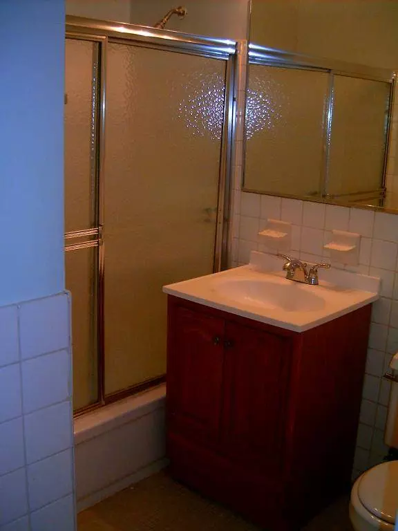 138 E Central Blvd, Palisades Park Boro, NJ 07650