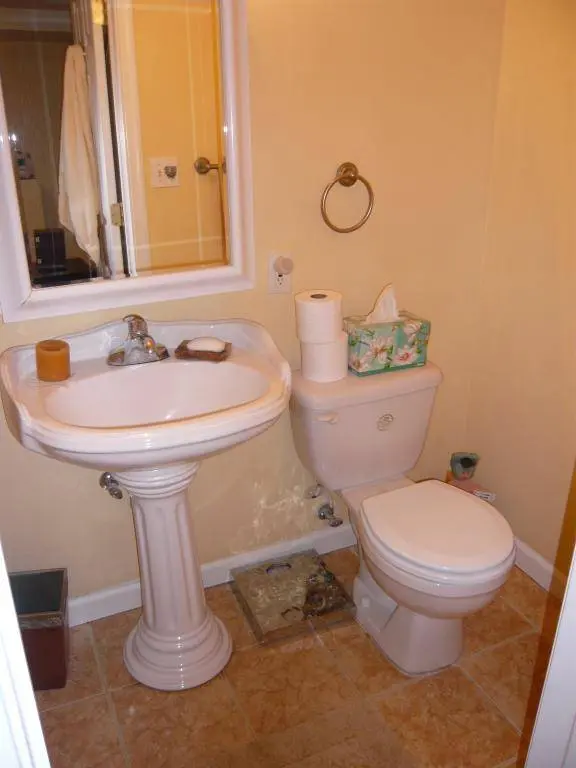 1192 Ringwood Ave, Wanaque Boro, NJ 07420