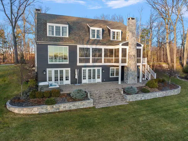 8880 E Oak Drive, Sand Lake, MI 49343