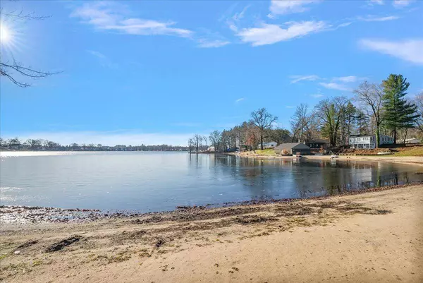 8880 E Oak Drive, Sand Lake, MI 49343