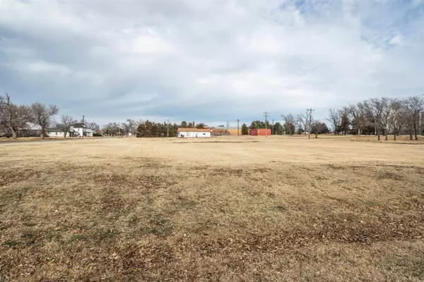 202 E 2nd St, Kanopolis, KS 67454