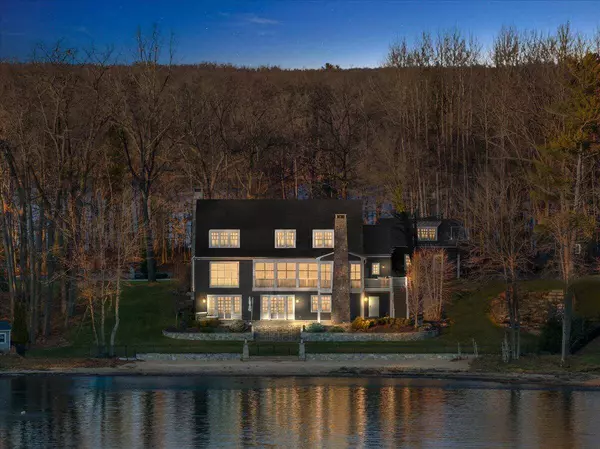 8880 E Oak Drive, Sand Lake, MI 49343