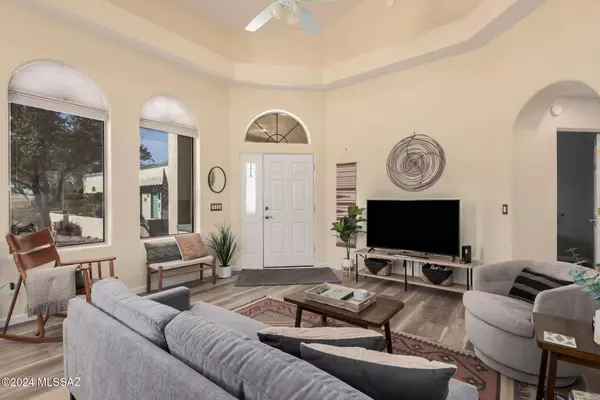 2400 W Via Di Silvio, Tucson, AZ 85741