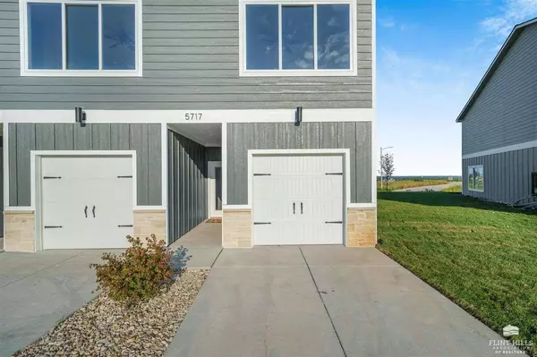 5807 Goheen DR, Manhattan, KS 66503