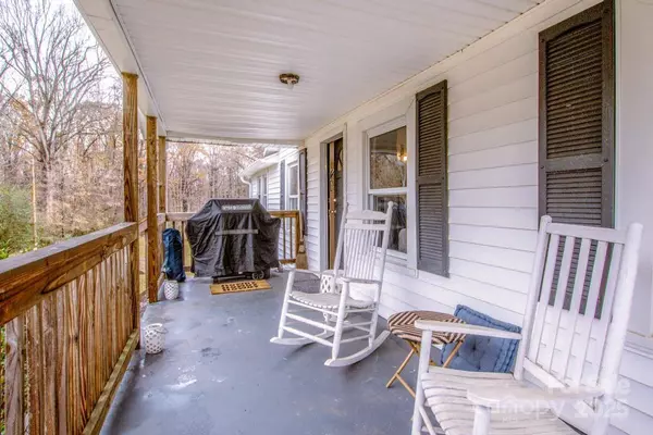 364 Scotts Creek RD, Statesville, NC 28625