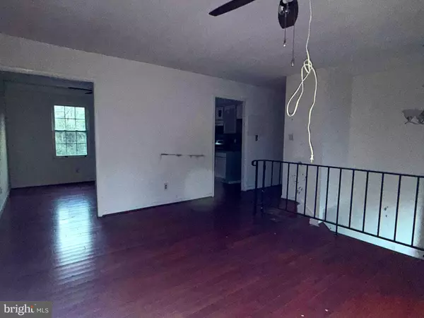 2036 YEW, Saint Leonard, MD 20685