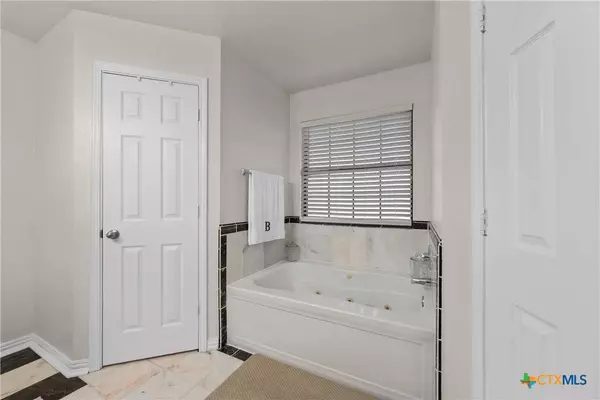 4101 Barrington TRL, Killeen, TX 76549