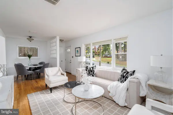 1317 FERNWAY RD NW, Washington, DC 20012