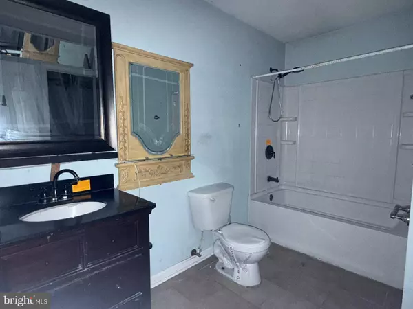 2036 YEW, Saint Leonard, MD 20685