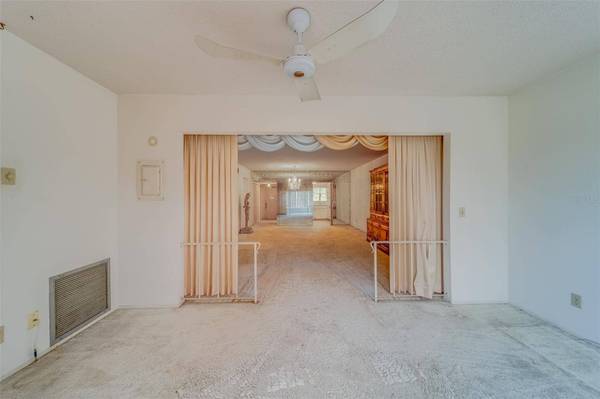 2351 IRISH LN #55, Clearwater, FL 33763