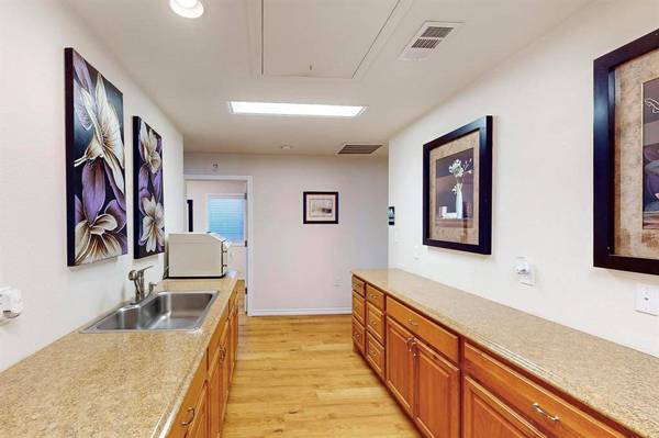 925 W Mitchell Street, Arlington, TX 76013