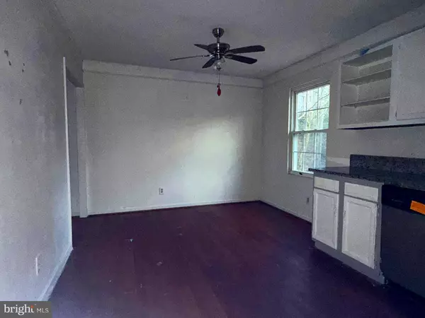 2036 YEW, Saint Leonard, MD 20685