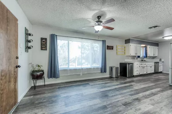 31725 Apache RD, Coarsegold, CA 93614