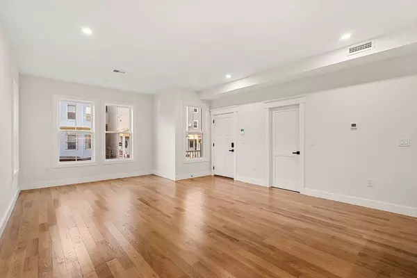 22 Gaylord #A, Boston, MA 02124