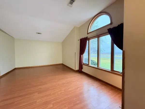 101B E 10th Street, Gridley, IL 61744