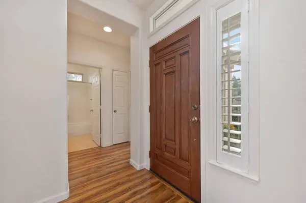 380 Lilypond LN, Lincoln, CA 95648