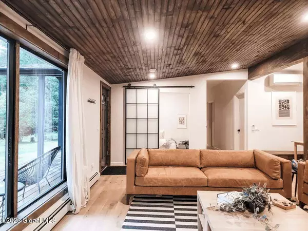 16 Moggre Road, Shandaken, NY 12480