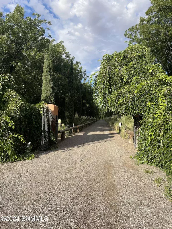 4645 Snow Rd, Las Cruces, NM 88005