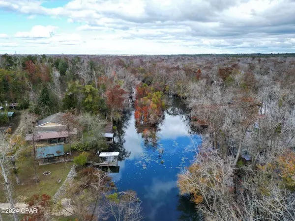 14443 SW TD Barker RD, Kinard, FL 32449