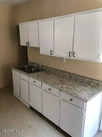 1305 E SAN ANTONIO AVE E #A&B, El Paso, TX 79901