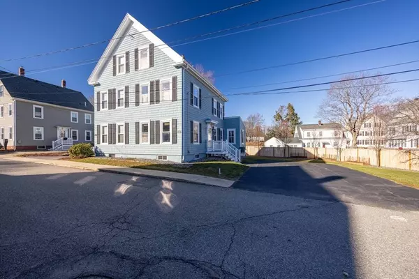 34 Collins St #34, Amesbury, MA 01913