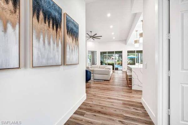 3512 Donoso CT, Naples, FL 34109