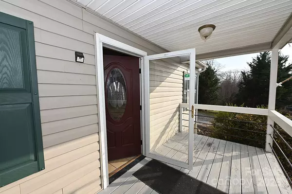 617 Hawthorne ST, Hudson, NC 28638