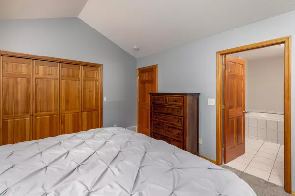 16412 N Greenbluff Rd, Colbert, WA 99005