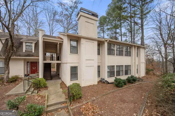1107 Old Hammond Chase, Sandy Springs, GA 30350