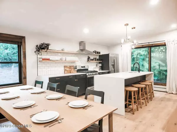 16 Moggre Road, Shandaken, NY 12480