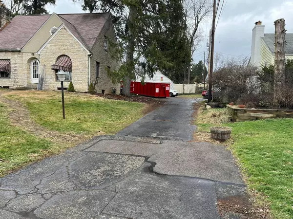 4466 Olentangy Boulevard, Columbus, OH 43214