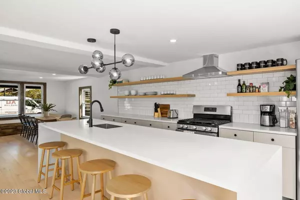 7913 Main Street, Hunter, NY 12442