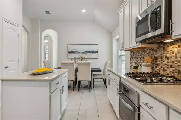 1317 Prairie Lake Court, Lewisville, TX 75010